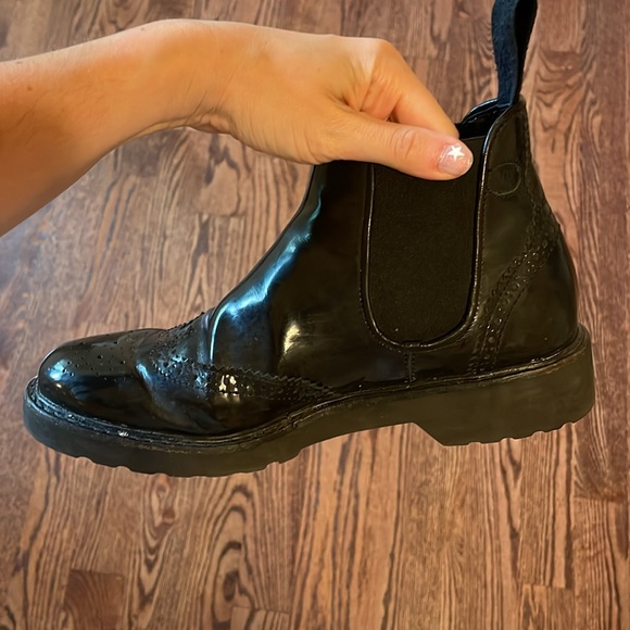 Cesare Paciotti Glossy Black Patent Leather Boots - Picture 3 of 8